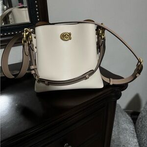 Like New…Coach Willow Bucket Bag in Beige and Tan Colorblock